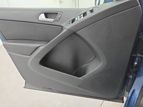 Used 2017 Volkswagen Tiguan Wolfsburg Edition image 26