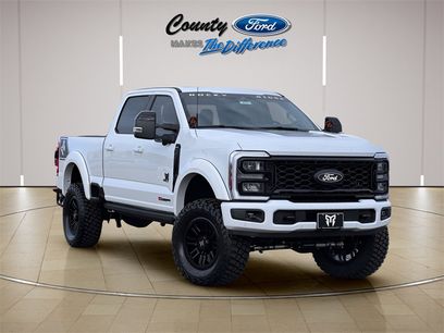 New 2026 Ford F250 Lariat w/ Black Appearance Package