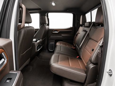 Used 2022 GMC Sierra 1500 Denali w/ Denali Reserve Package AWD/4WD image 11