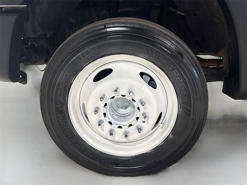 Used 2015 Ford F450 XL image 32