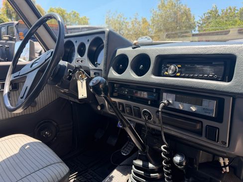 Used 1987 Toyota Land Cruiser AWD/4WD image 24