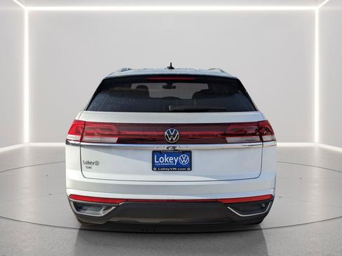 New 2026 Volkswagen Atlas Cross Sport SE FWD image 4
