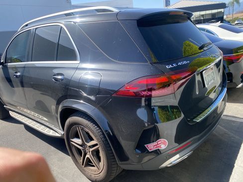 Used 2024 Mercedes-Benz GLE 450e 4MATIC image 2