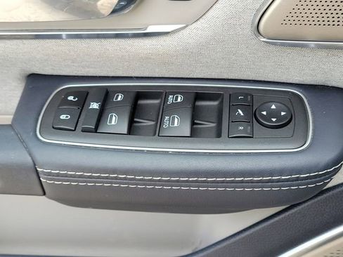 Used 2022 RAM 1500 Limited image 22