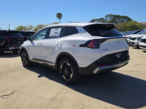 New 2026 Kia Sportage EX image 6