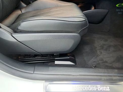 Used 2023 Mercedes-Benz EQS 450+ 4MATIC Sedan image 44