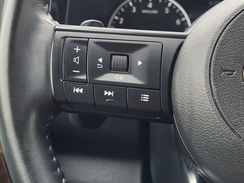 Used 2025 Nissan Pathfinder SV AWD/4WD image 27