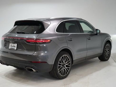 Used 2021 Porsche Cayenne AWD/4WD image 7