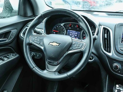 Used 2020 Chevrolet Equinox LT image 21