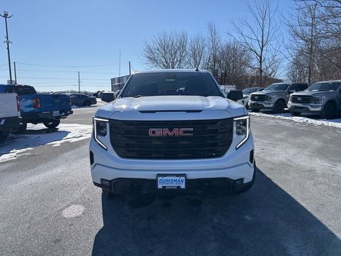 Used 2025 GMC Sierra 1500 Elevation image 2