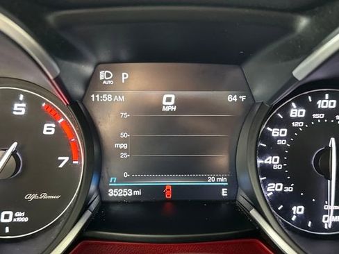 Used 2021 Alfa Romeo Stelvio Sprint image 18