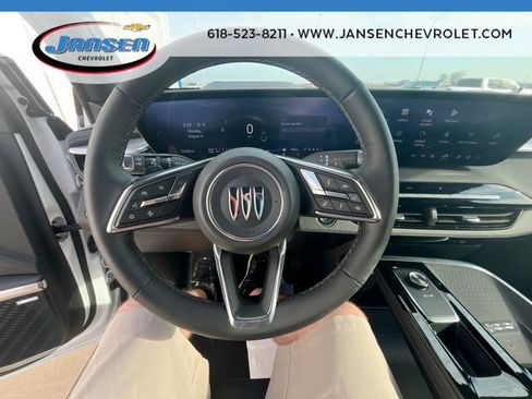 Used 2025 Buick Enclave Preferred image 12