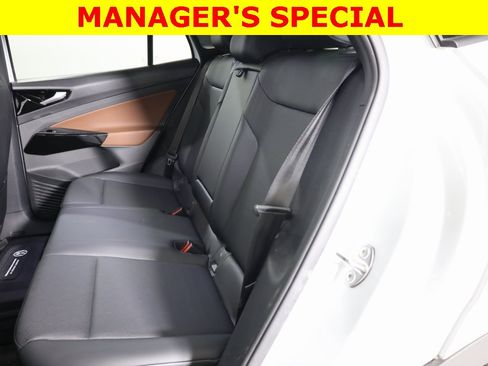 Used 2021 Volkswagen ID.4 Pro S image 32
