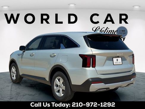 New 2026 Kia Sorento LX FWD image 5