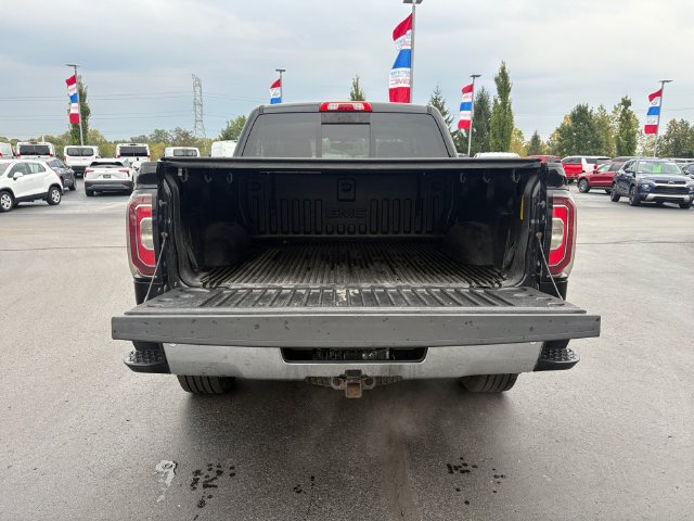 Used 2017 GMC Sierra 1500 SLT w/ SLT Premium Package AWD/4WD image 16