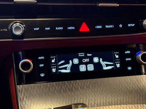 New 2026 Genesis GV70 2.5T Sport Prestige AWD/4WD image 21