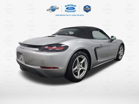 Used 2023 Porsche 718 Boxster RWD image 12