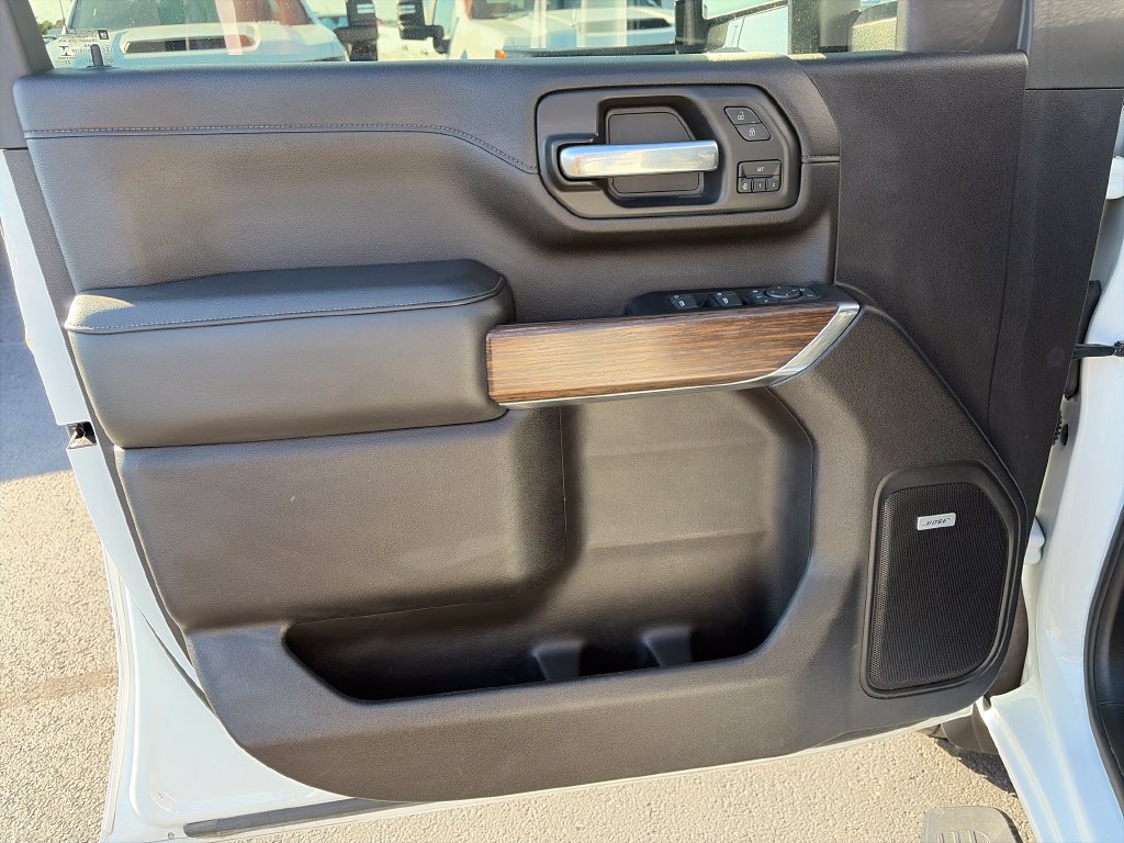 Used 2023 Chevrolet Silverado 3500 High Country AWD/4WD image 17