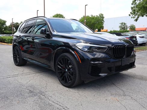 Used 2023 BMW X5 sDrive40i w/ M Sport Package RWD image 2