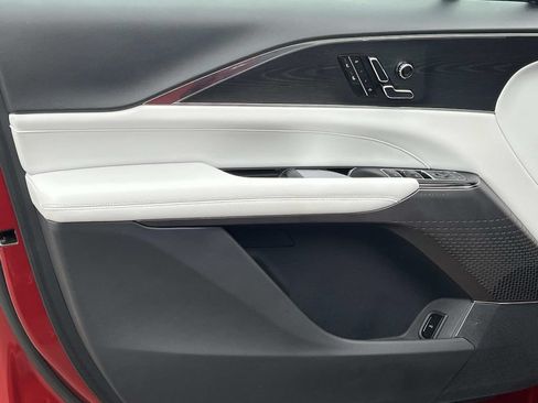 Certified 2024 Cadillac Lyriq Luxury RWD image 24