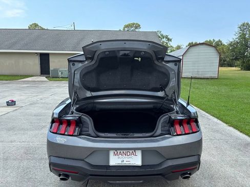 Used 2025 Ford Mustang Premium RWD image 9