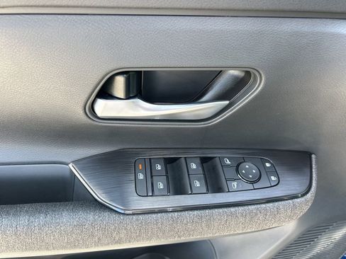 New 2026 Nissan Kicks SV image 18