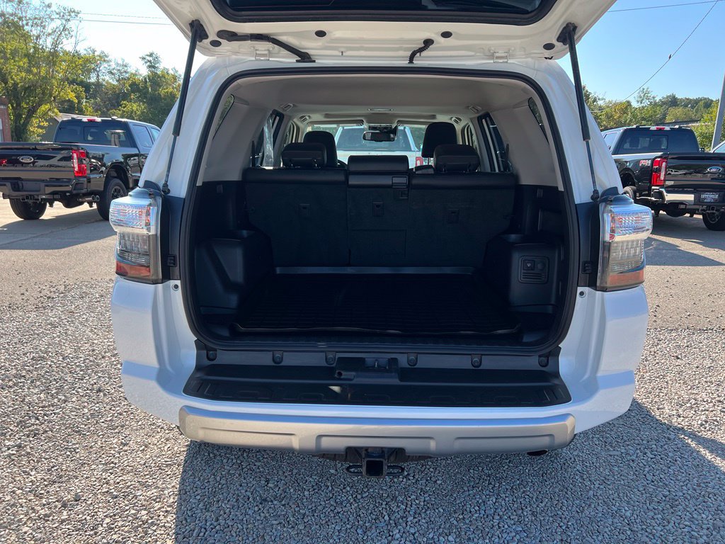 Used 2023 Toyota 4Runner TRD Off-Road Premium w/ Off Road Premium Plus Package AWD/4WD image 17