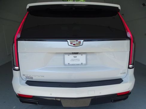 Certified 2024 Cadillac Escalade Sport w/ Touring Package AWD/4WD image 21