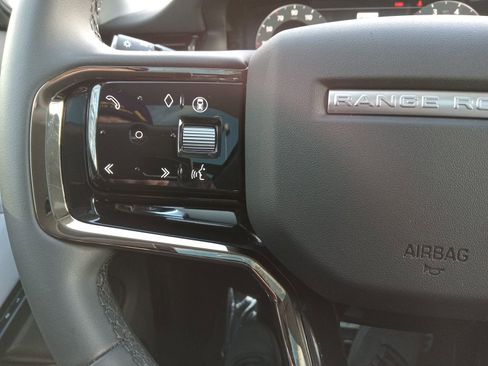 Used 2025 Land Rover Range Rover Evoque Dynamic SE image 20