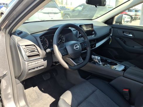 New 2026 Nissan Rogue SV FWD image 9