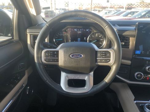 Used 2024 Ford Expedition Max Limited image 11