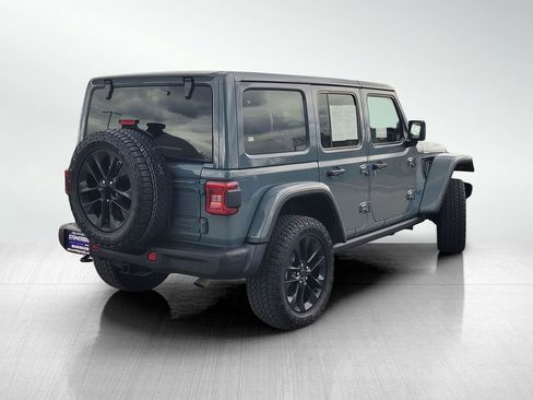Used 2025 Jeep Wrangler Unlimited Sahara AWD/4WD image 4