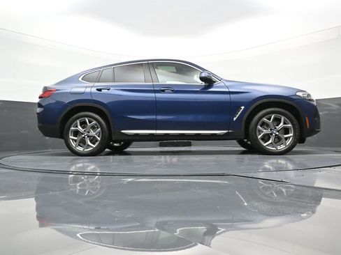 Used 2025 BMW X4 xDrive30i w/ Premium Package image 28