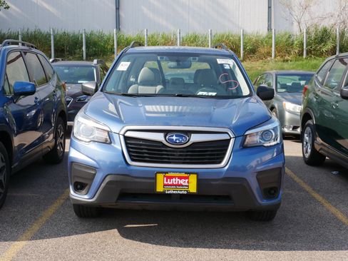 Used 2020 Subaru Forester w/ Alloy Wheel Package AWD/4WD image 2