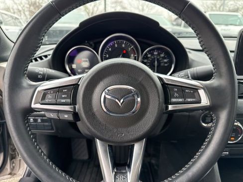 Used 2022 MAZDA MX-5 Miata RF Grand Touring image 11