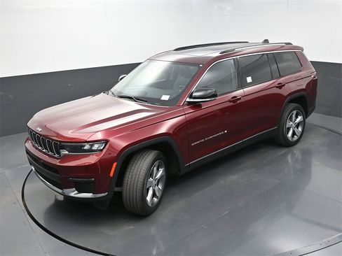 Used 2021 Jeep Grand Cherokee L Limited image 41