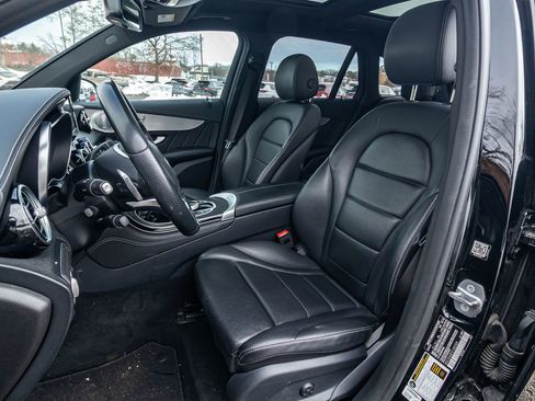 Used 2019 Mercedes-Benz GLC 300 image 13
