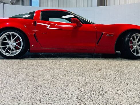 Used 2009 Chevrolet Corvette Z06 RWD image 7