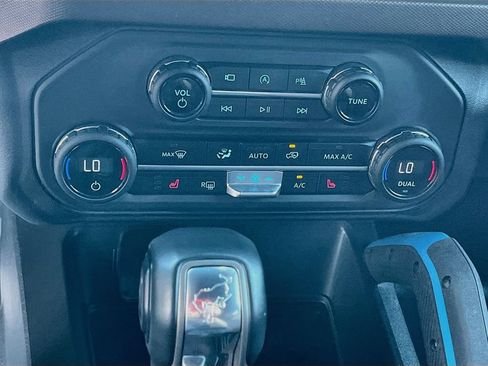 Used 2023 Ford Bronco Outer Banks AWD/4WD image 16