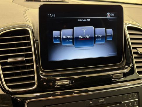 Used 2019 Mercedes-Benz GLS 450 4MATIC image 22