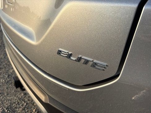 Used 2025 Honda Pilot Elite image 4
