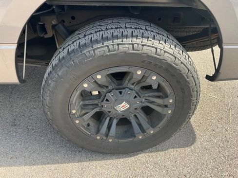 Used 2013 Ford F150 XLT w/ XLT Chrome Pkg AWD/4WD image 12