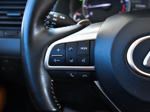 Used 2022 Lexus RX 350L FWD w/ Premium Package image 33