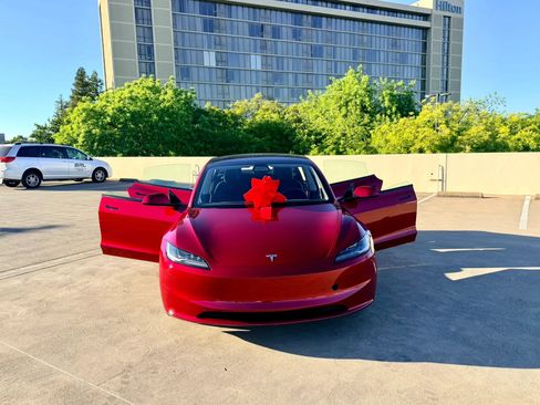 Used 2024 Tesla Model 3 Long Range AWD/4WD image 23