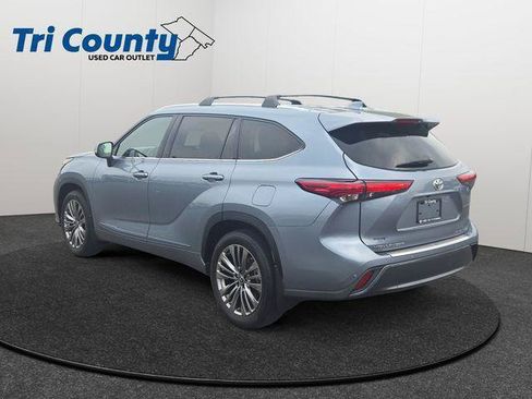 Certified 2020 Toyota Highlander Limited AWD/4WD image 6