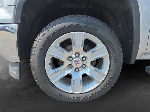 Used 2015 GMC Sierra 1500 SLE w/ SLE Value Package AWD/4WD image 13