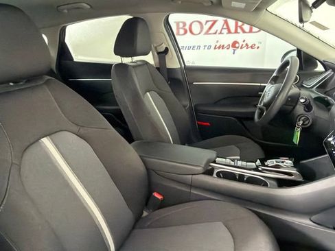 Used 2022 Hyundai Sonata SE w/ Cargo Package FWD image 16