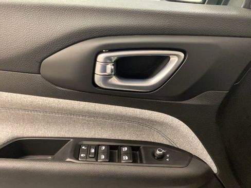 Used 2022 Jeep Compass Latitude w/ Convenience Group image 17