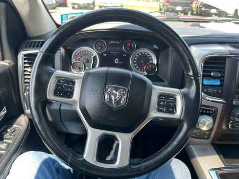 Used 2014 RAM 1500 Laramie w/ Convenience Group AWD/4WD image 12