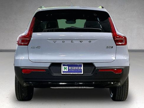 New 2026 Volvo XC40 B5 Plus w/ Protection Package Premier AWD/4WD image 4